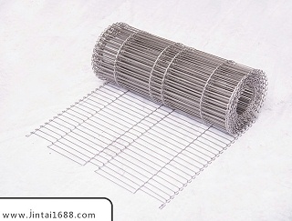 怎样选择不锈钢网输送带和PVC输送带？